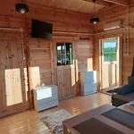Nad Stawem Lodge Sambrod